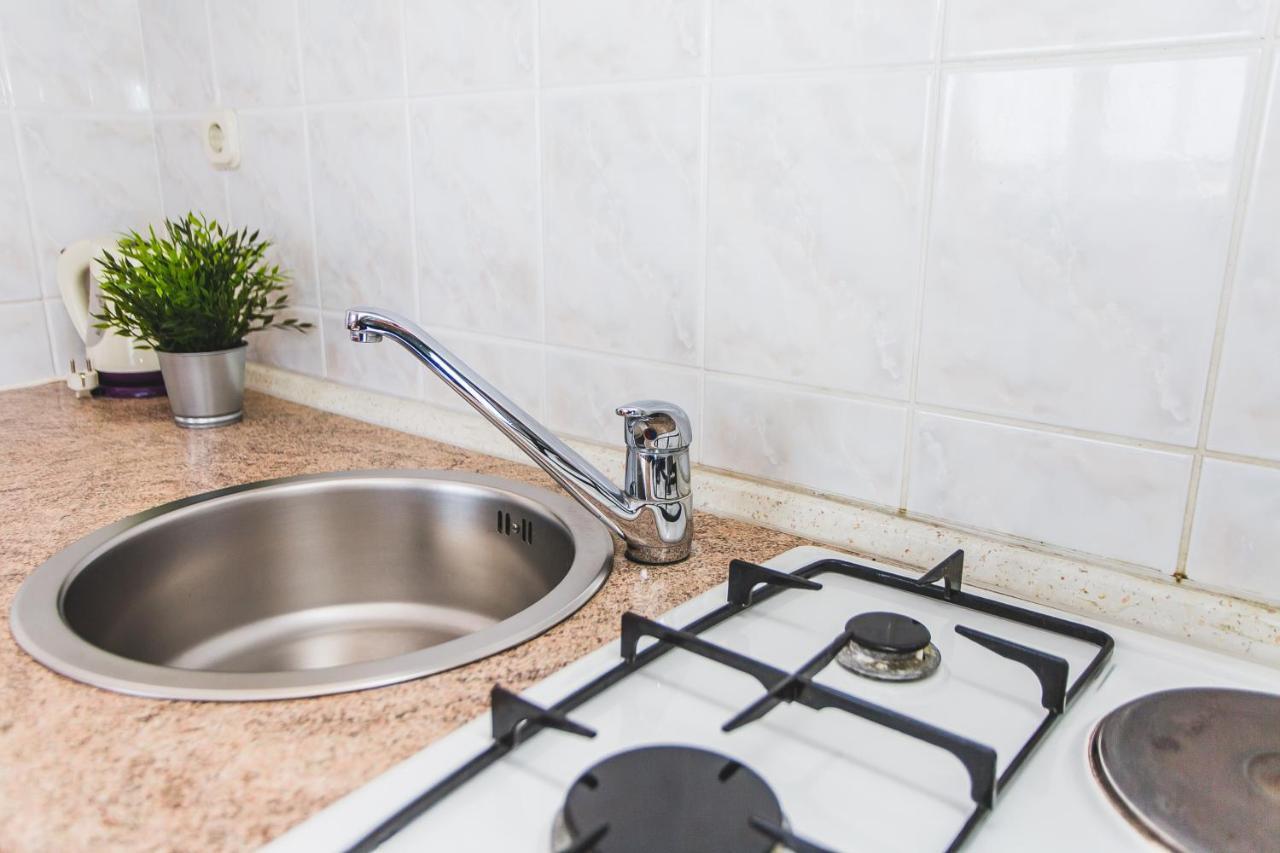Apartmani Males 罗戈兹尼察 外观 照片