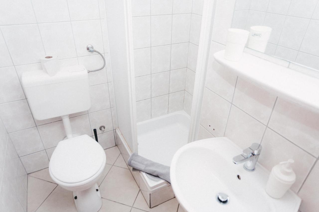 Apartmani Males 罗戈兹尼察 外观 照片